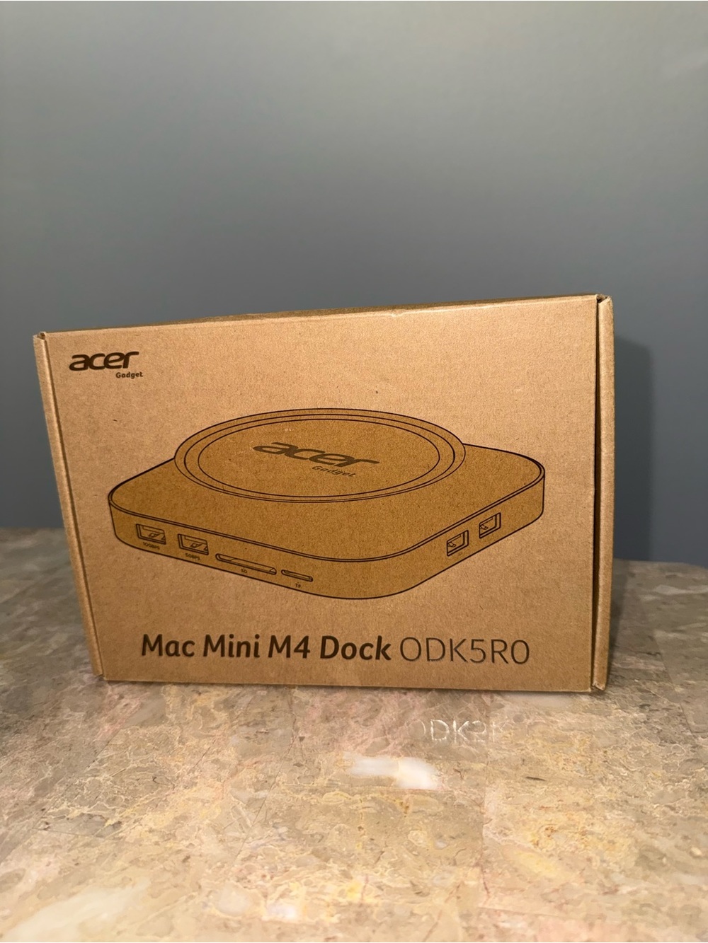 Acer gadget Mac Mini M4 Dock ODK5R0 New In Box. Never Opened. Never Used